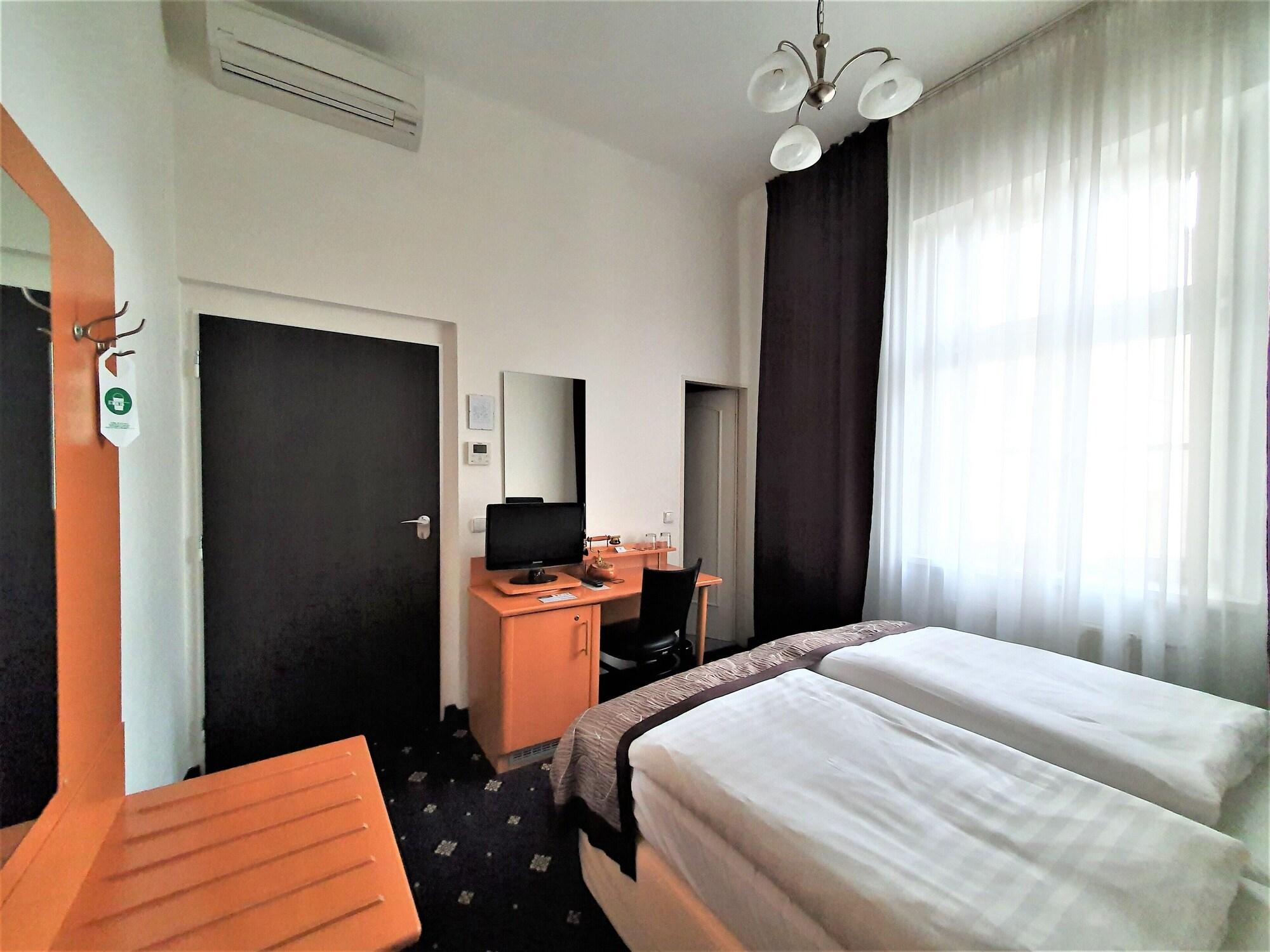 Machova Hotel Praga Exterior foto
