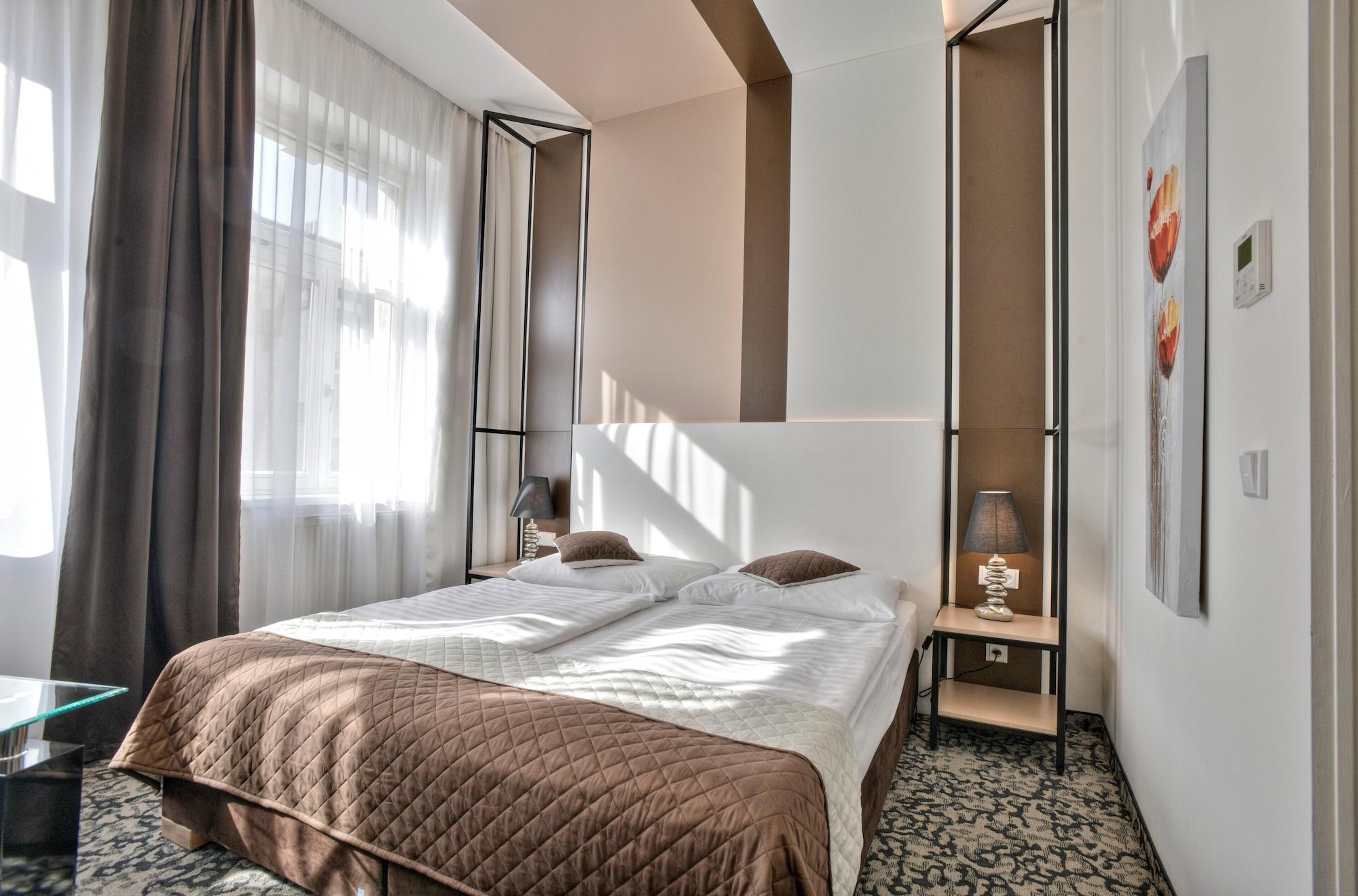 Machova Hotel Praga Exterior foto