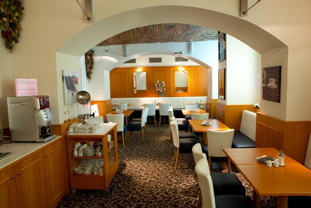Machova Hotel Praga Exterior foto