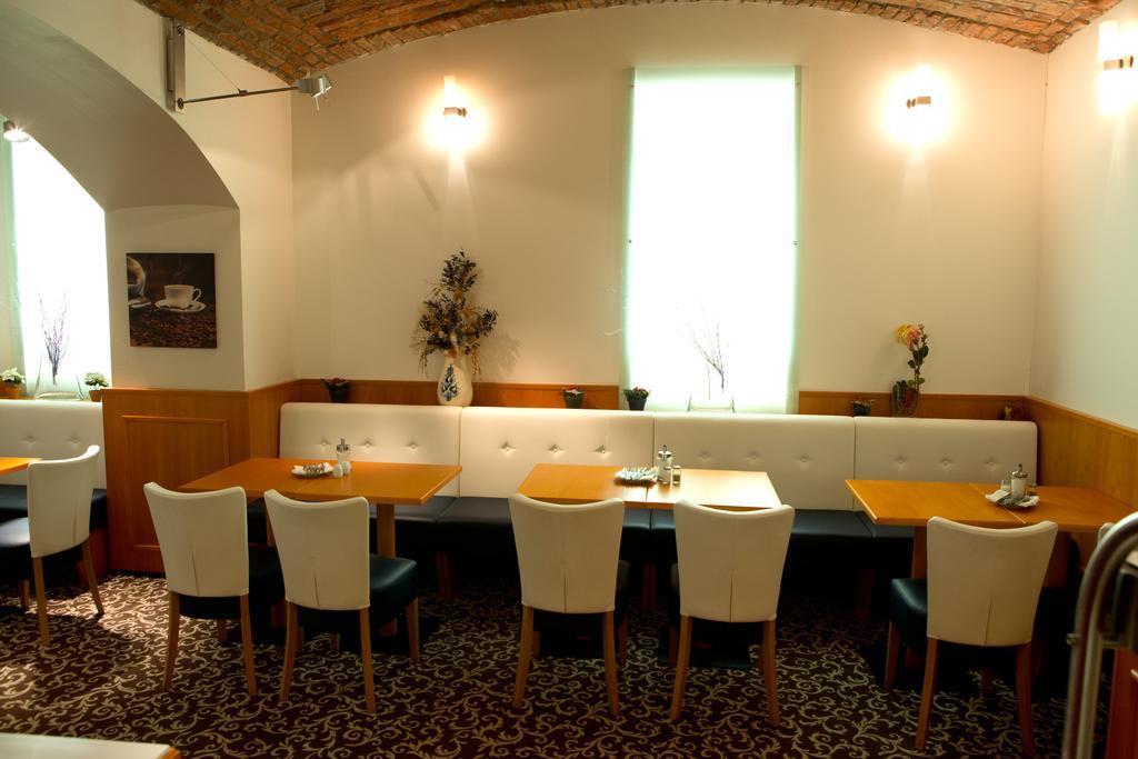 Machova Hotel Praga Exterior foto